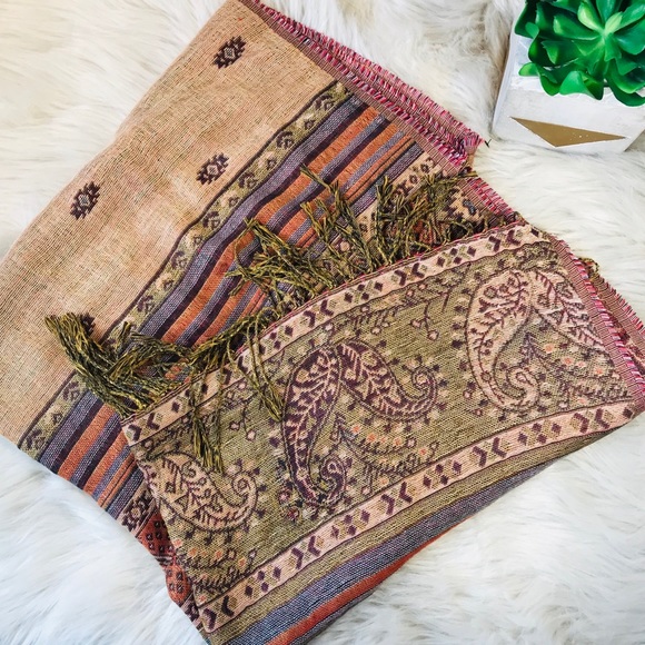 Accessories - Southwestern Motif Rectangular Scarf / Wrap